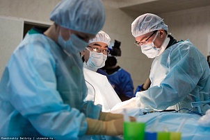 Томские хирурги провели операцию с применением уникальной разработки